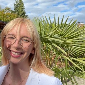 Meet your Posher, Brianna